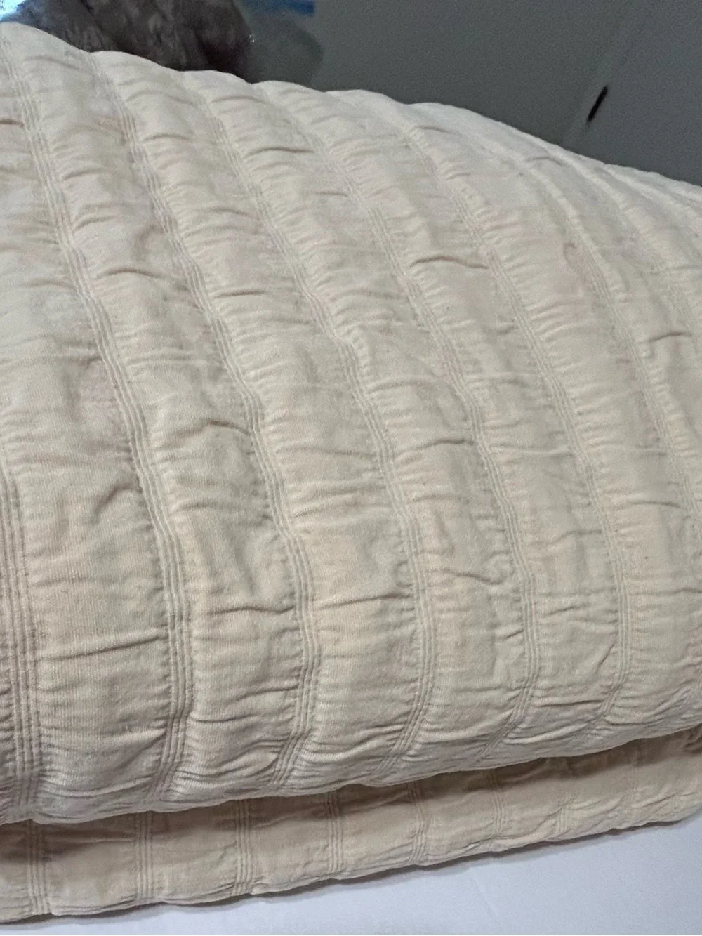 RARE Eileen Fisher Home queen rippled on front . Cotton quilt. Heirloom quality